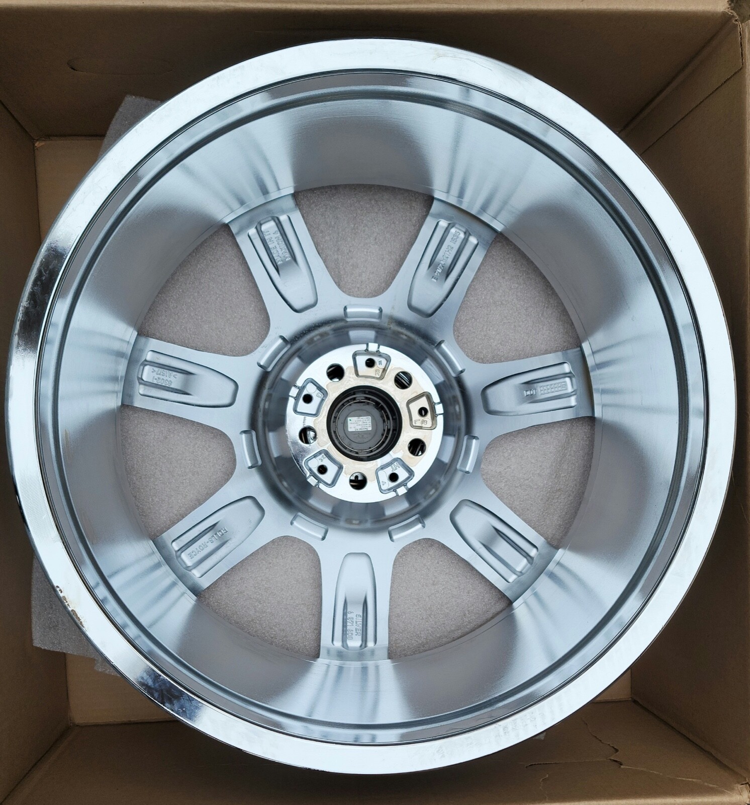 21" BRAND NEW CHROME OEM FACTORY ORIGINAL 2021 ROLLS ROYCE PHANTOM WHEELS RIMS.