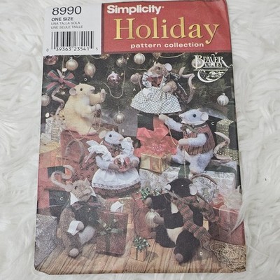Simplicity 8990 8'' Christmas Stuffed Mice Clothes Dress Vest Scarf Uncut Retired