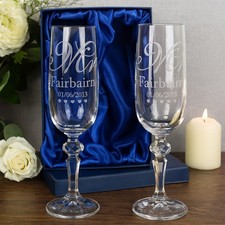 Engraved Mr & Mrs 24% Lead Crystal Wedding Champagne Flutes Newly Wed Glasses