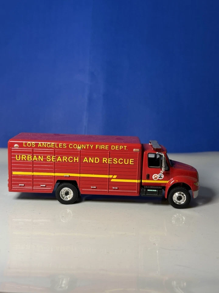 Greenlight 1:64 Durastar Custom Los Angeles County Fire Urban Search & Rescue - Image 3 of 4