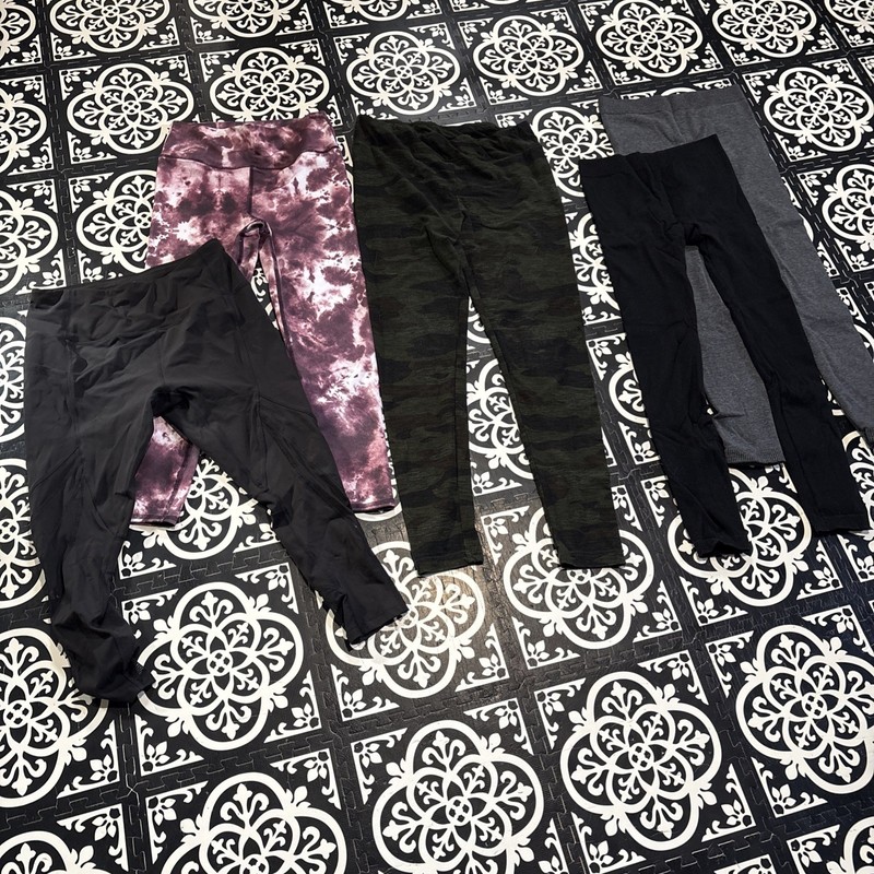 Women's Leggings Mixed Lot of 5 Size Medium