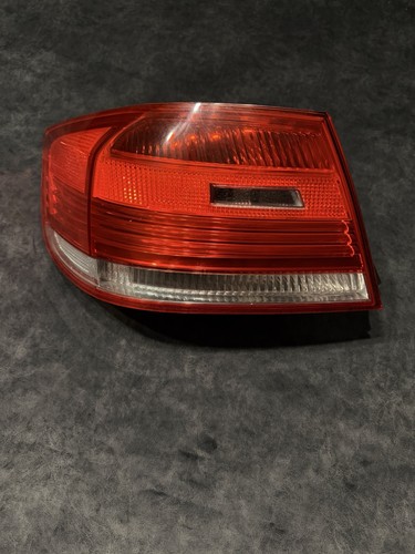 BMW E92 328i 335i Coupe Rear Outter Left Taillight 2007-2010 Pre LCI OEM