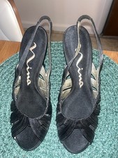 NINA Ghea Black Satin Slingback Peep-Toe Heels Leather Sole Excellent Cond Sz 8