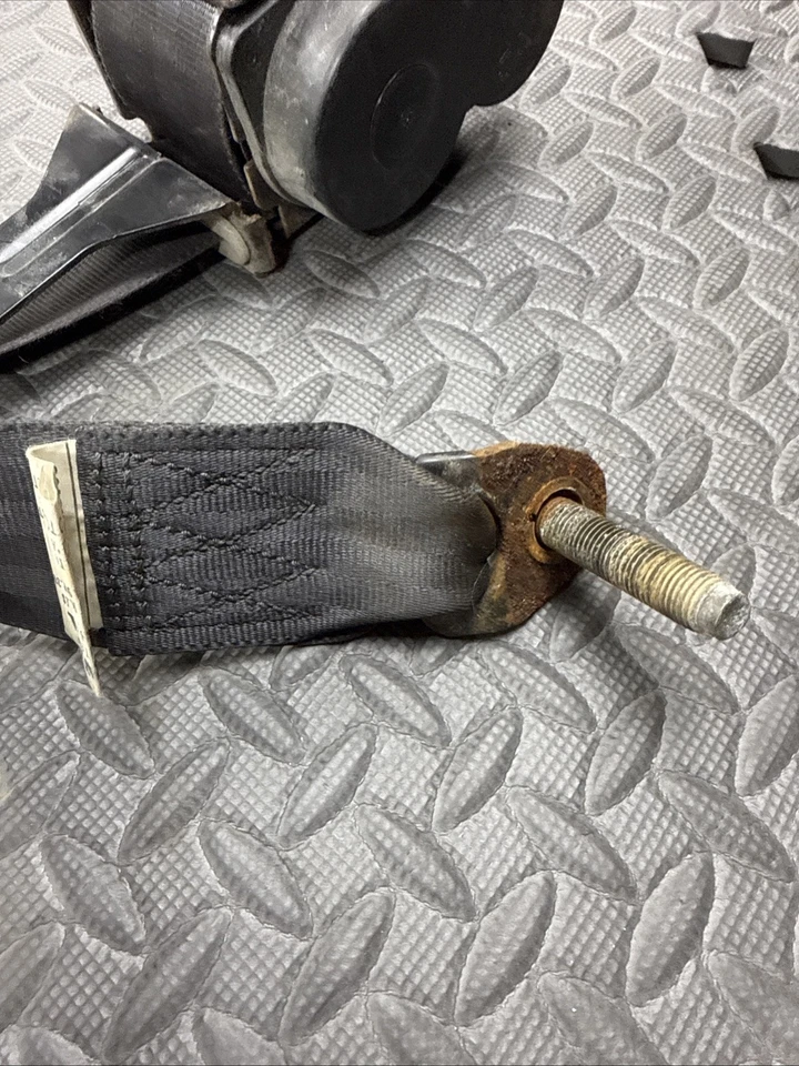 Cinturón de seguridad gris EF Cr-X montado en la carrocería izquierda del conductor Honda CRX Si 1988-1991 Foto 2 de 4