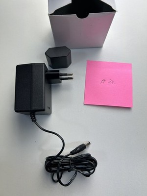 AC/DC Adapter D41WI090100-13/N Ladegerät Out: 9V, 100mA