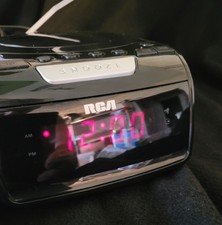 RCA RP5605-A CD Digital Clock Dual Alarm Radio Black - Tested