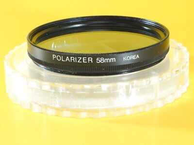 Unbranded Polarizing Filter 58mm w/ Case cut down reflections
