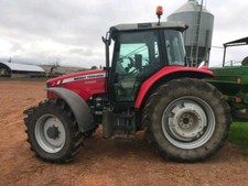 ENJOLIVEUR DROIT Pour Tracteurs MASSEY-FERGUSON Série 100 - Tracto Pieces