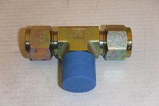 PARKER REF # S-810-3-8TTM STEEL MALE BRANCH TEE 1/2" OD TUBE 1/2" NPT NNB