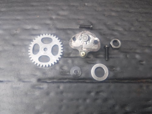 2005 YAMAHA TTR125LE TTR125E OIL PUMP 03-07 - Picture 3 of 4