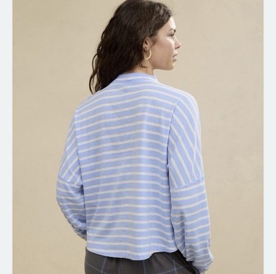 Aerie Women's S Blue/White Striped Long Sleeve Crew Neck Pullover T-Shirt