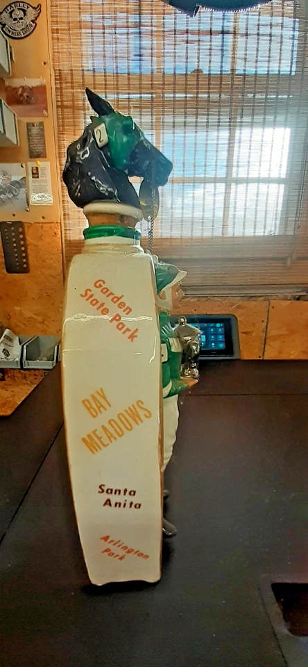 Decantador de cerámica de whisky jockey carreras de caballos Swank At The Post de colección - vacío Foto 4 de 4