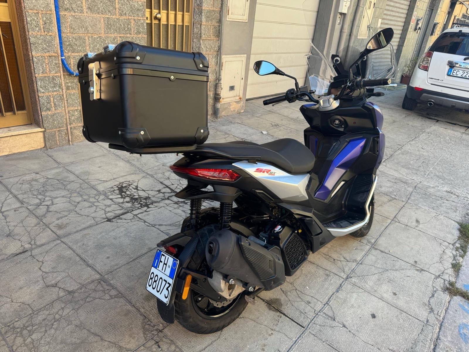Aprilia SR GT 200 foto 3