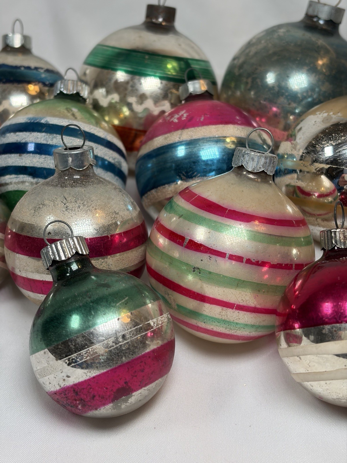 Lot 15 VTG Mixed Size / Maker Striped Shiny Brite Franke Rauch Glass Ornaments