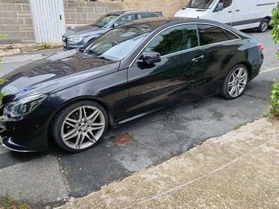 Mercedes-Benz E 220 Amg Line Edition D Auto