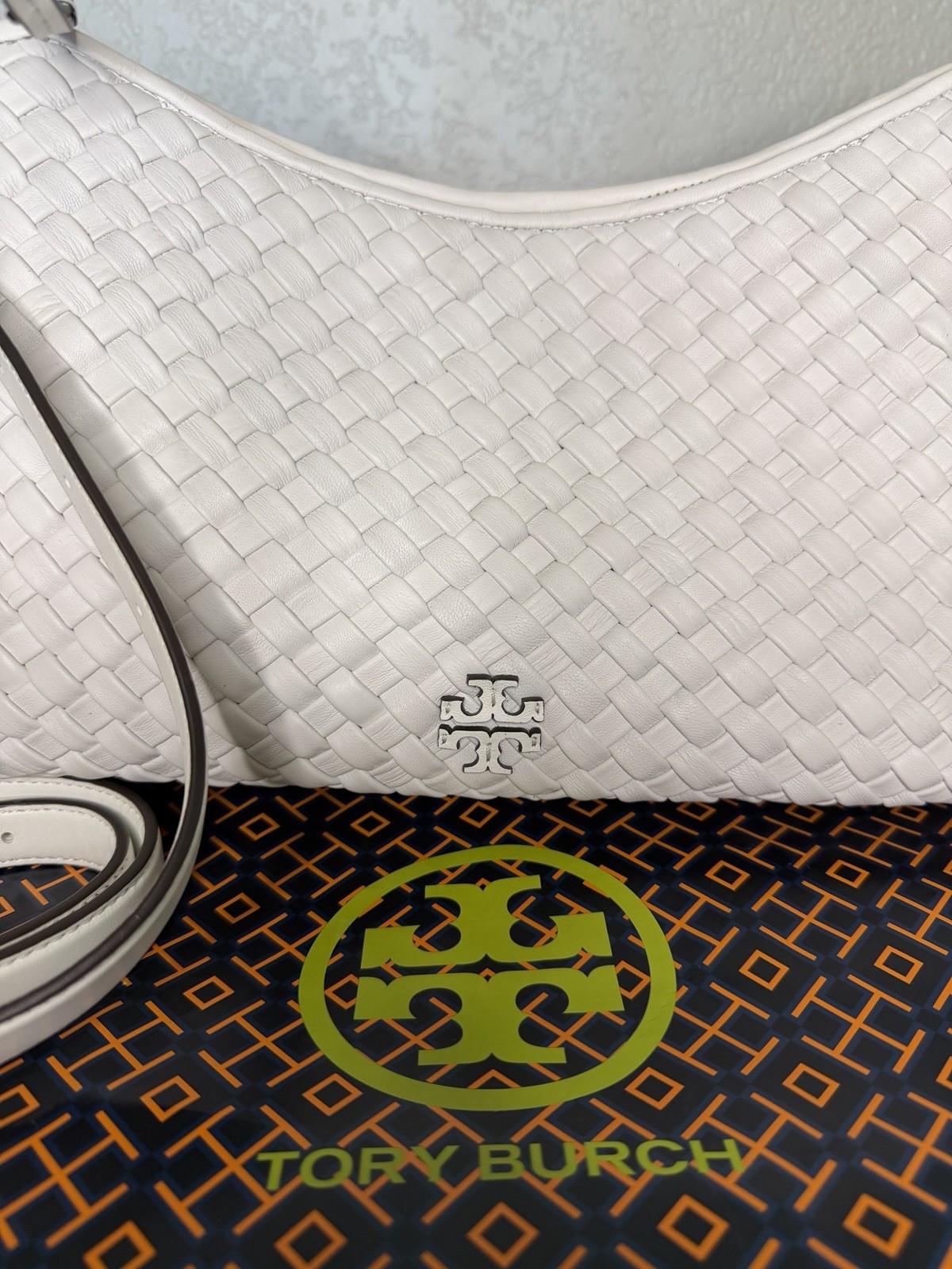 Tory Burch Thea Woven Zip Top Shoulder Bag White Gold Hardware New With Tags image 2