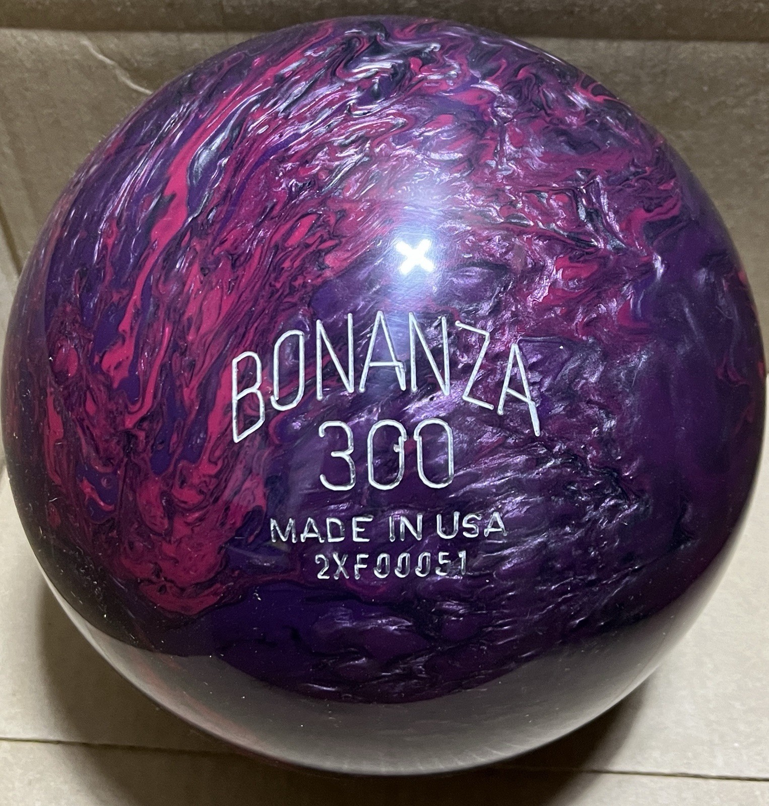 Bonanza 300 / Track Freak Out 15 lb Bowling ball New in Orig