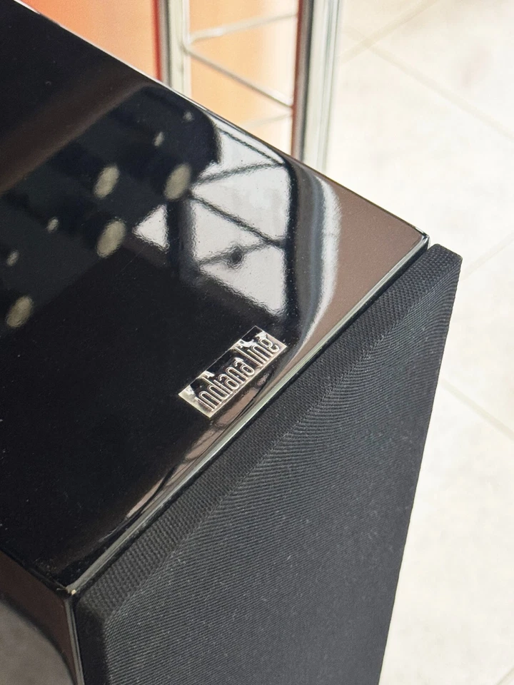 Indiana Line Diva 552 - Finitura Nero Hi-Gloss / Woofer 140mm Vendute in Coppia - Immagine 2 di 4