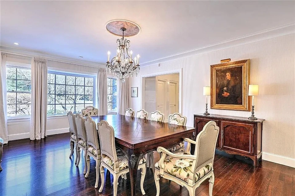 Mesa de comedor grande de madera de parquet provincial francesa Luis XV de 96" de largo con 2 hojas Foto 3 de 4