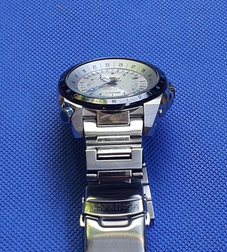 J.SPRINGS RETRO FUTURE BEB049 Automatic Men's Wrist Watch - Picture 6 of 10