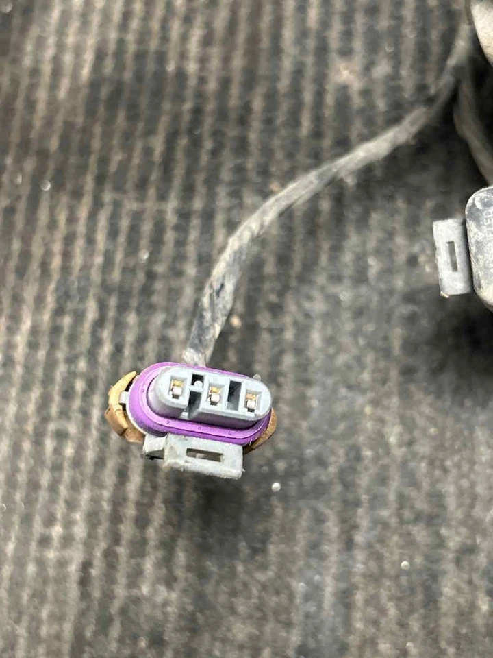 Fits 2000-05 Cadillac Deville OEM#: 12560099 - Image 3 of 4