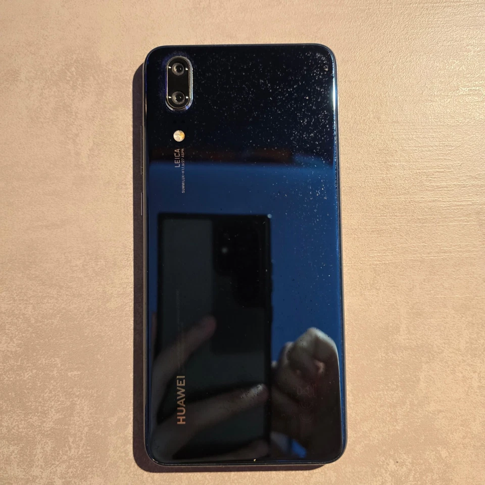 Huawei P20 Memoria 128GB, RAM 4GB, EML-L09 Midnight Blue - Immagine 3 di 4