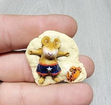 Wee Forest Folk Miniature Figurine Beach Scene With Crab “Alone At Last” 