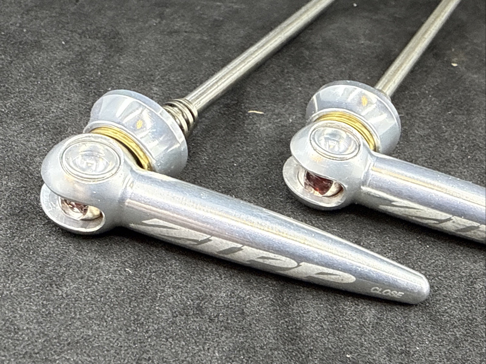 CLASSIC ZIPP Aero Stainless Quick Release Skewer EXCELLENT USED 2000's Road