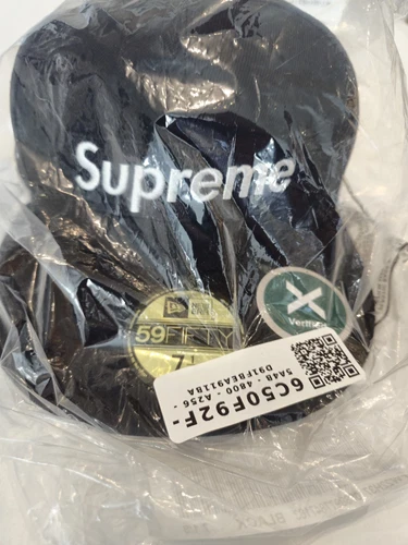 chapeau supreme new era 7 1/8 logo tirelire neuf avec étiquette