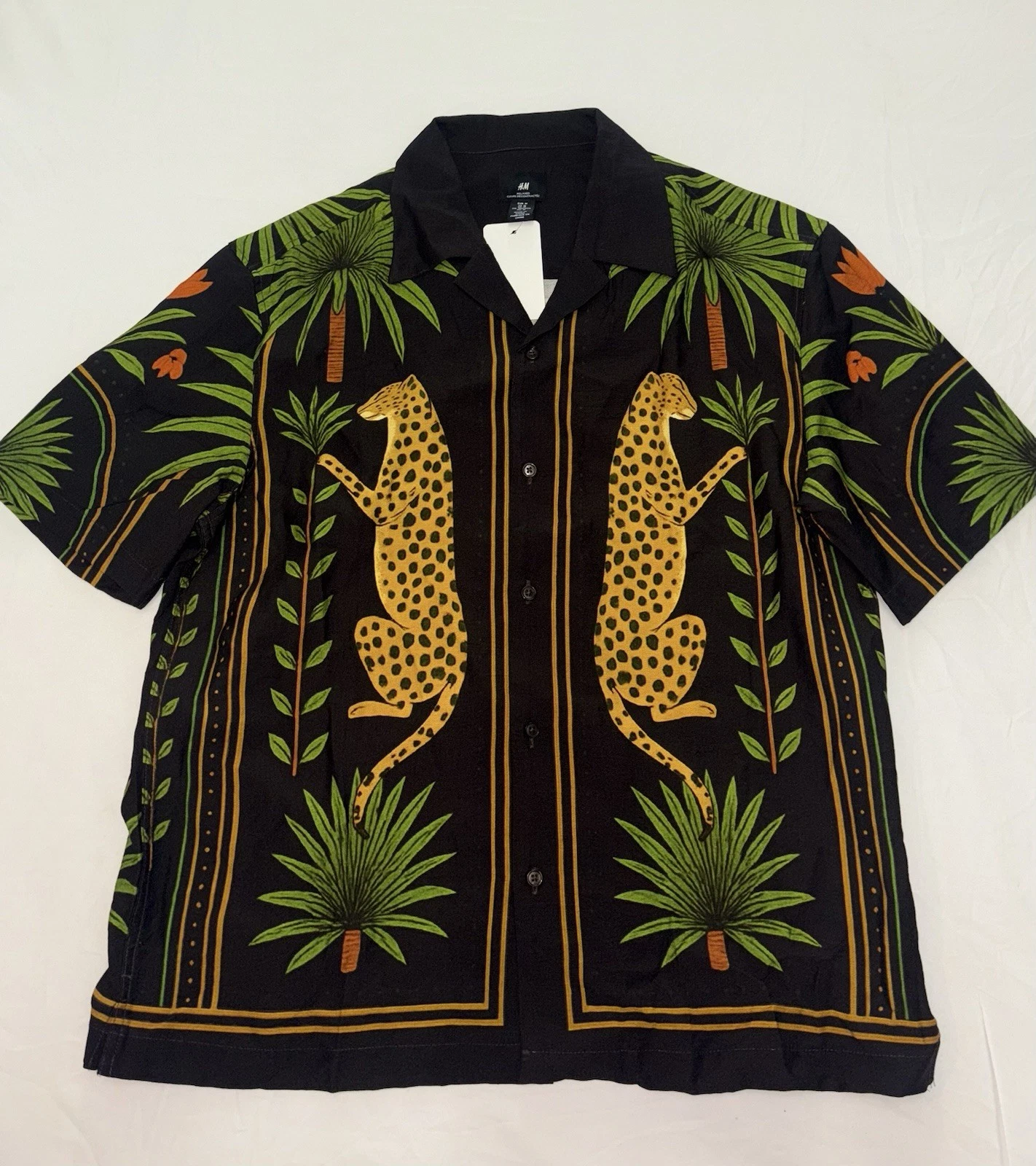 H&M RELAXED-FIT PRINTED RESORT SHIRT Size Medium