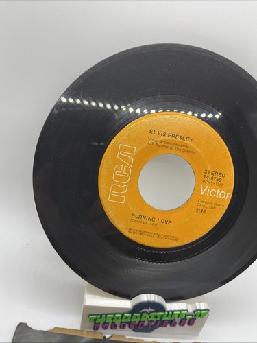 ELVIS PRESLEY IT'S A MATTER OF TIME BURNING LOVE 45 RPM Record RCA 1972 - Picture 6 of 10