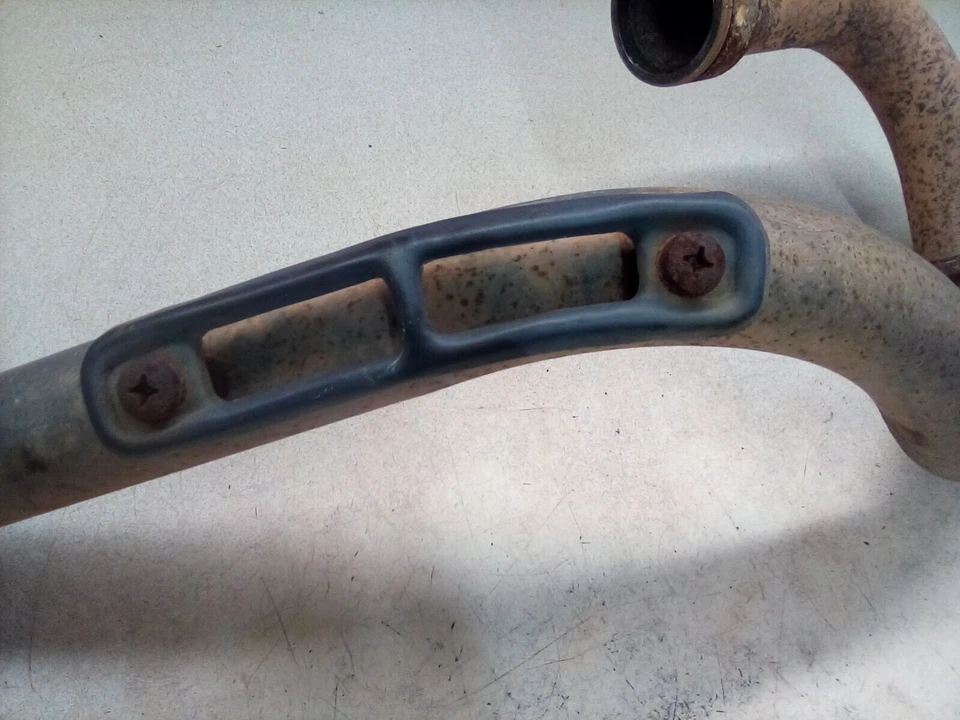 Yamaha Moto 4 YFM 200 1985 cabezal de escape tubo de culata Foto 4 de 4