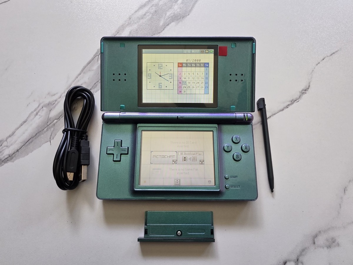Custom Nintendo DS Lite Chameleon Purple/Green With Charger And