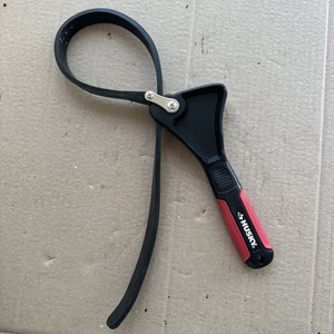 Husky 8in. Strap Wrench 449 254 1"-8" Opening 449254