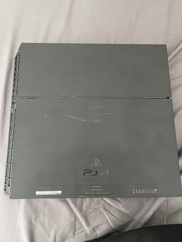 Sony PlayStation 4 in Schwarz mit 500GB im top Zustand - Bild 4 von 4