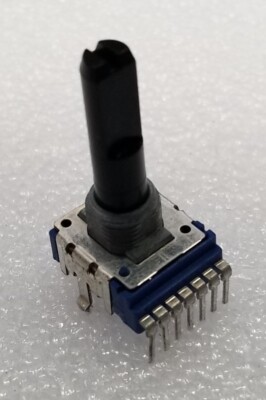 Vestax  Rotary Pot 100KB X 2 with Center Detent, 20MM D-Shaft Handle 