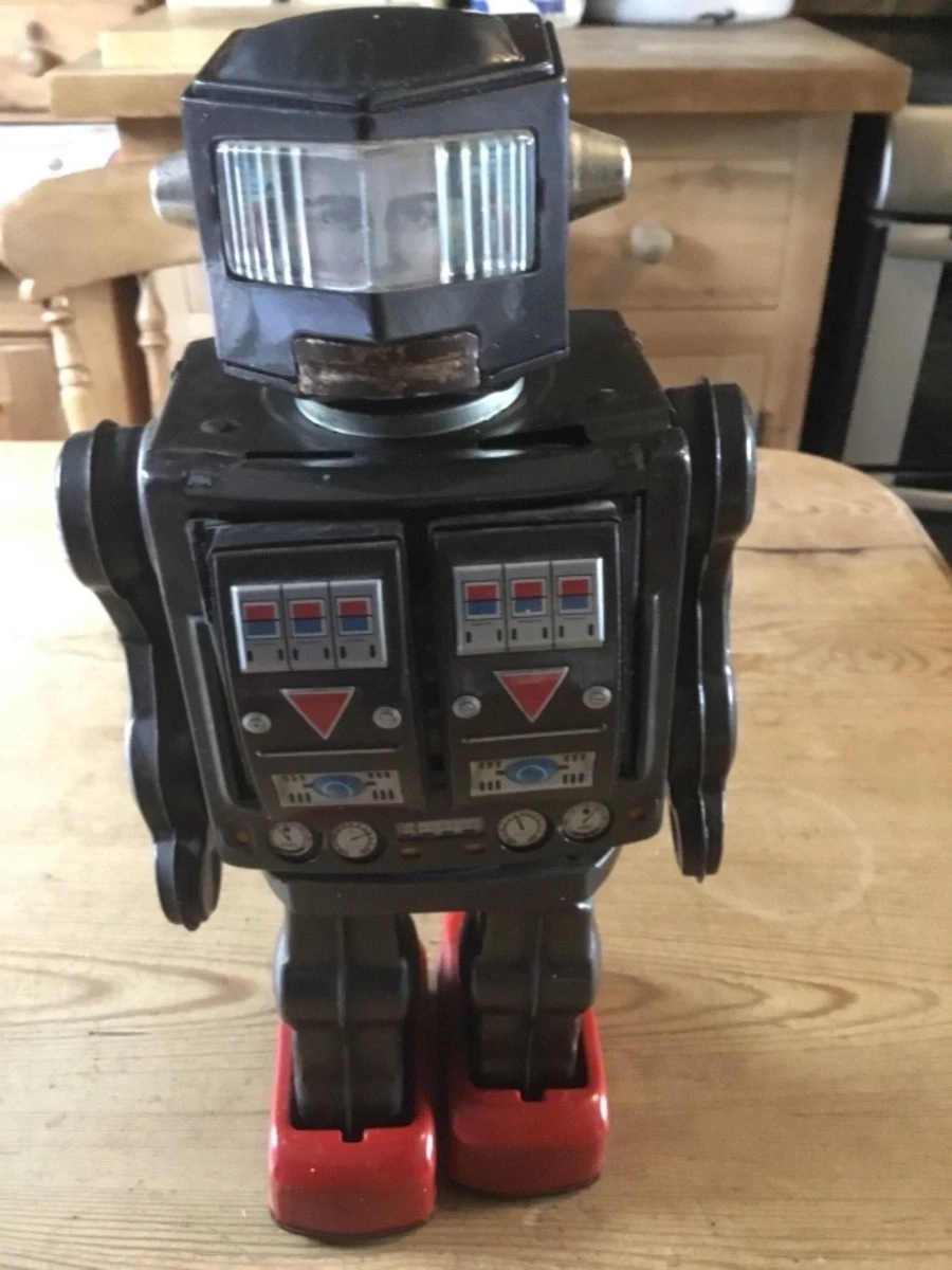 1960s Tin Toy Robot