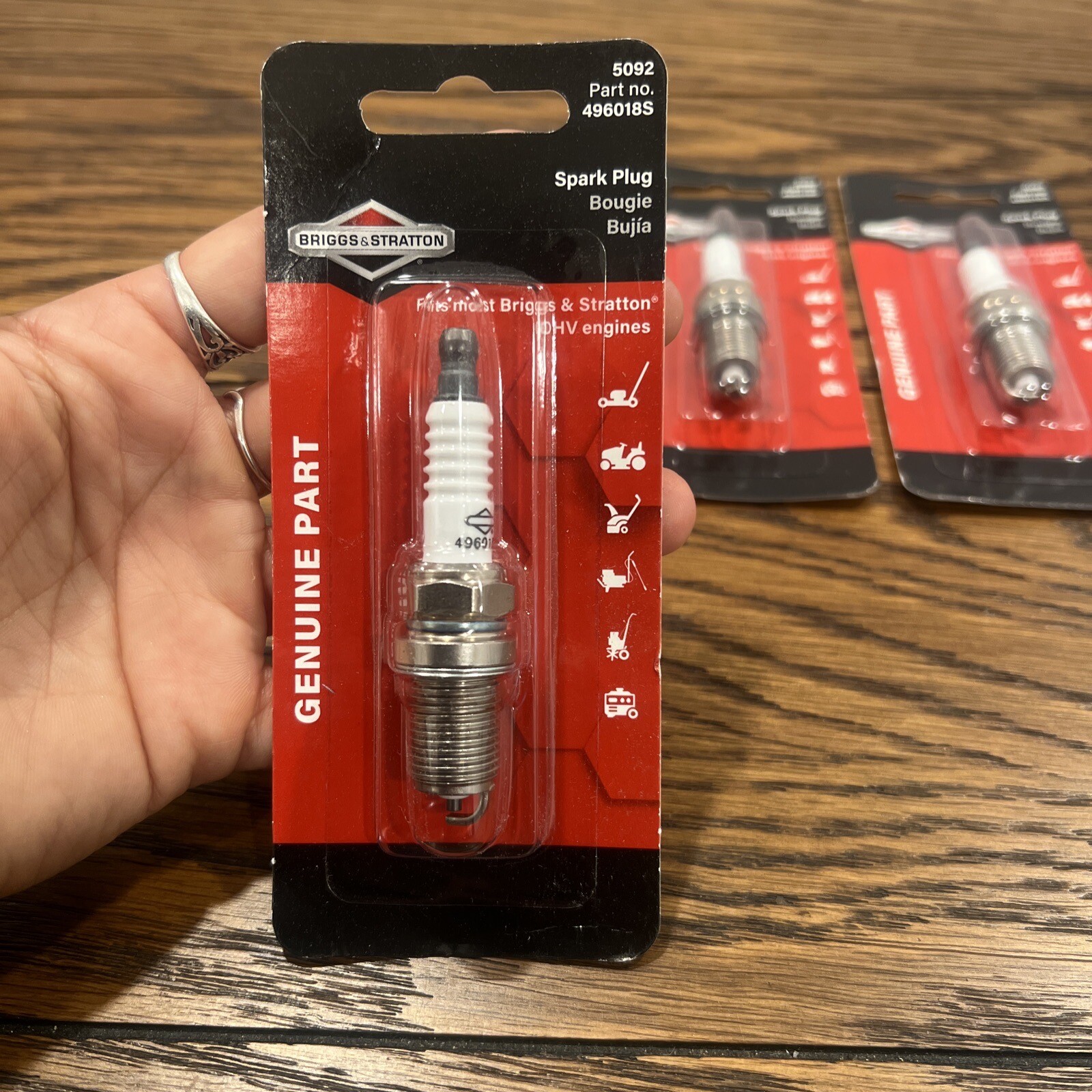 Genuine Briggs & Stratton Spark Plug 5092 • 496018S RC12YC RC14YC Lawnmower 4 eBay