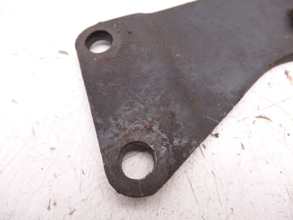 Soporte bomba smog alternador Chevrolet Camaro SBC 305 82-87 GM 14037743 Foto 4 de 4