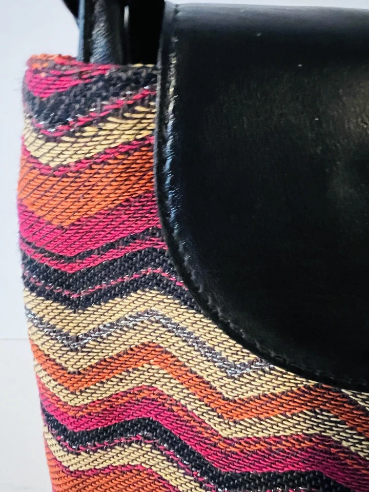 NWT Boots N Bags Small Multicolor Crossbody Bag Black Genuine Leather Flap - Image 3 of 4