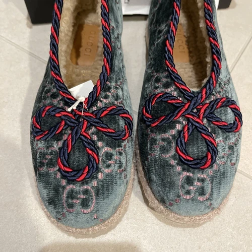 AUTH.GUCCI BLUE-SAPPHIRE VELVET GG LOGO FUR/WOOL SHOES US 8.5N EW UNISEX