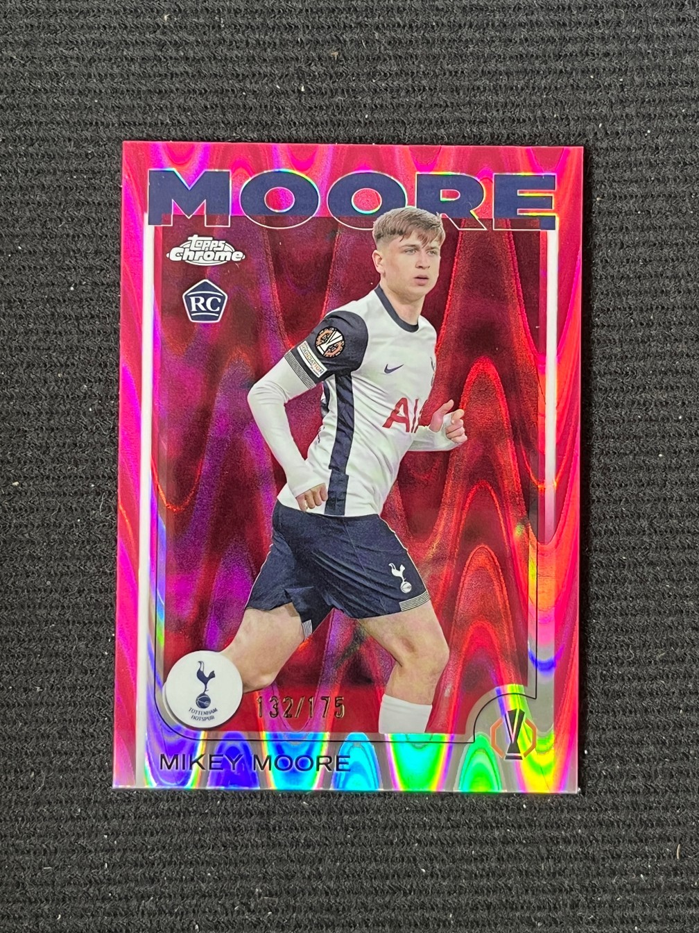 Mikey Moore 2024-25 Topps Chrome UCC Neon Pink Raywave Refractor /175 RC #199