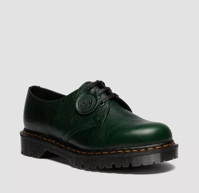 Dr. Martens 1460 Buckingham Leather Shoes in Green All Sizes
Opens in a new window or tab