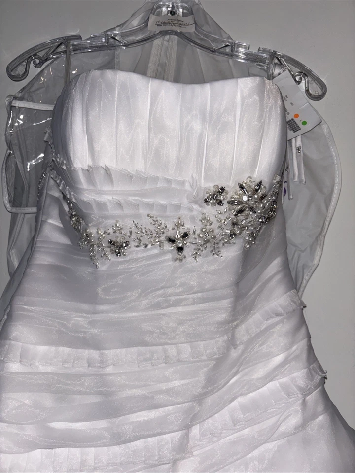 Vestido de novia Jacquelin exclusivo talla 8 Foto 2 de 4