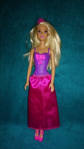 Barbie Mattel DMM06 Puppe Dreamtopia 2015 Prinzessin + Kleidung P295 Neuwertig