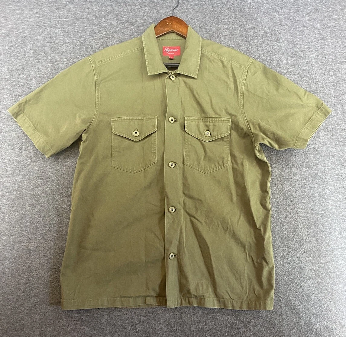 Chemise militaire Supreme homme taille grande manches courtes vert boutonnées poches