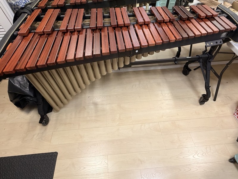 Adam’s solist 43 4.3 Octave Padouk Marimba 