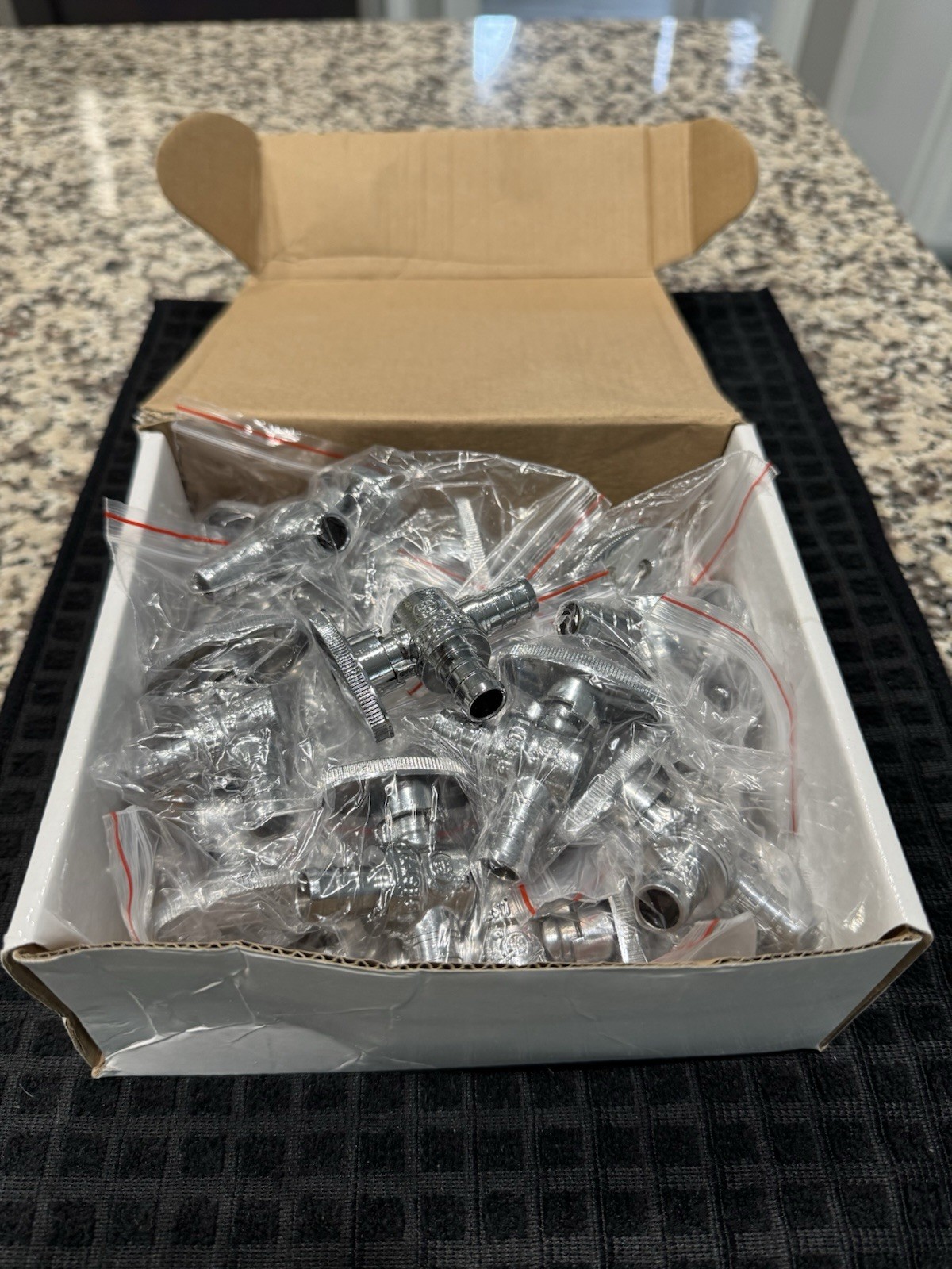 BESTPEX 1/2" x 1/2" PEX Angle Stop Valve (x 200) 1/4 Turn Free Ship Lead Free