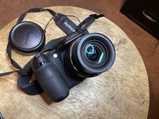 Fujifilm FinePix S2000HD 10MP 15X Zoom Bridge Digital Camera Black TESTED