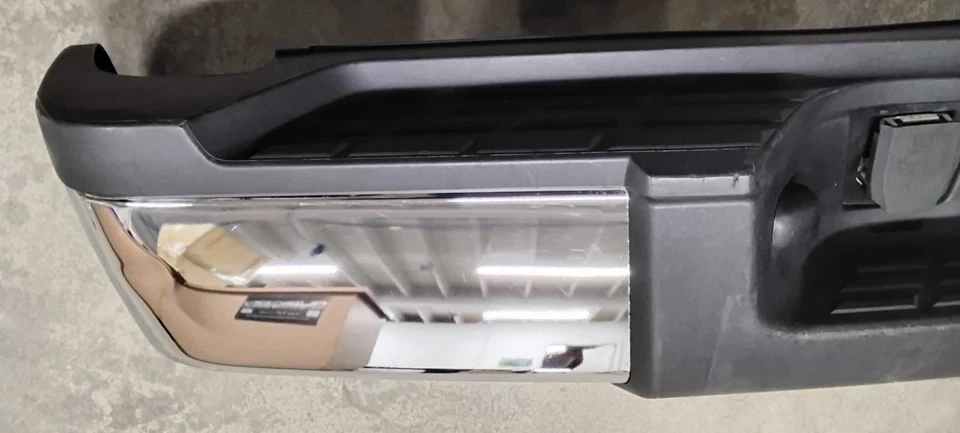 2007-2010 Chevrolet GMC Sierra Silverado 2500 3500 HD Rear Bumper Chrome 547 B - Image 2 of 4